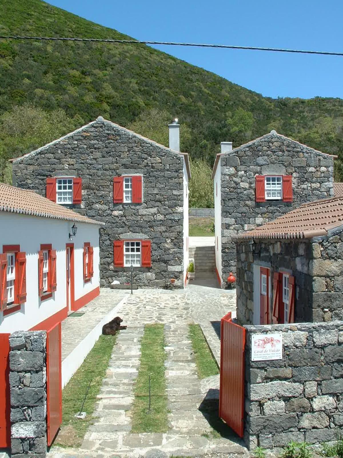 Gasthaus Casal Do Vulcao Capelo Exterior foto