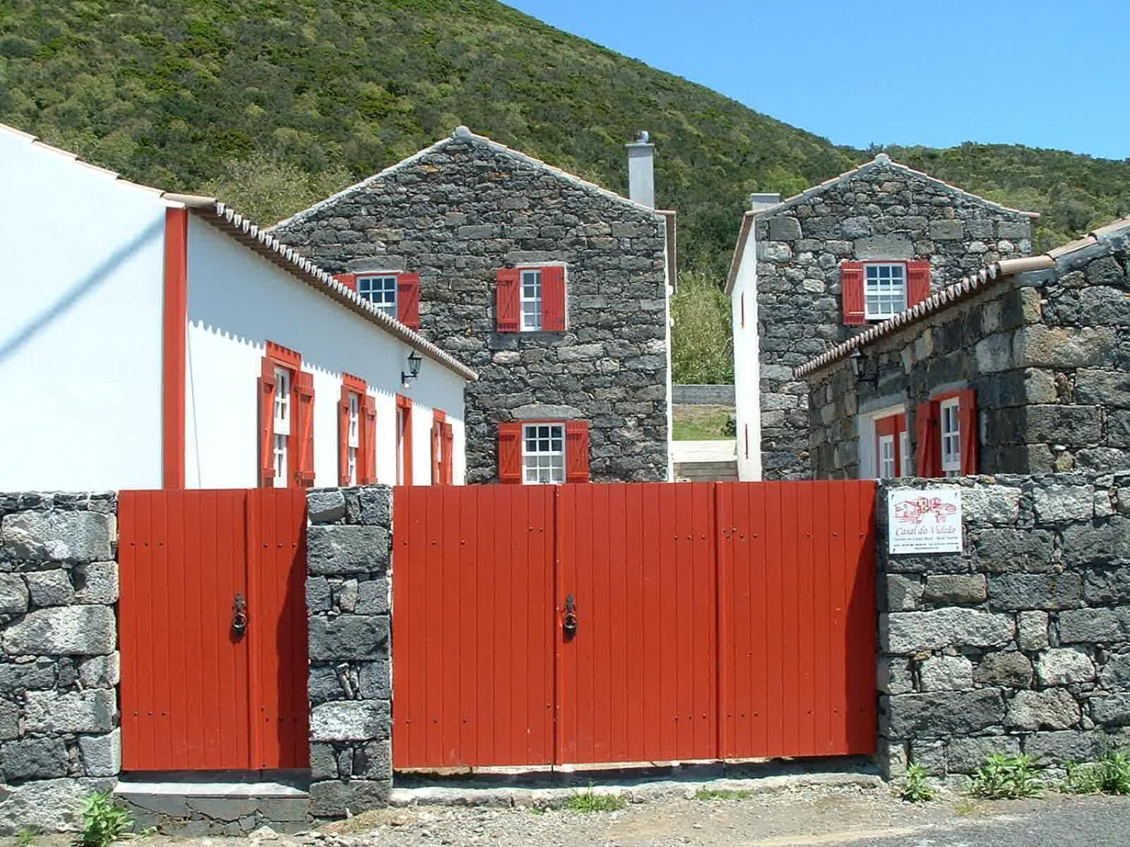 Gasthaus Casal Do Vulcao Capelo Exterior foto